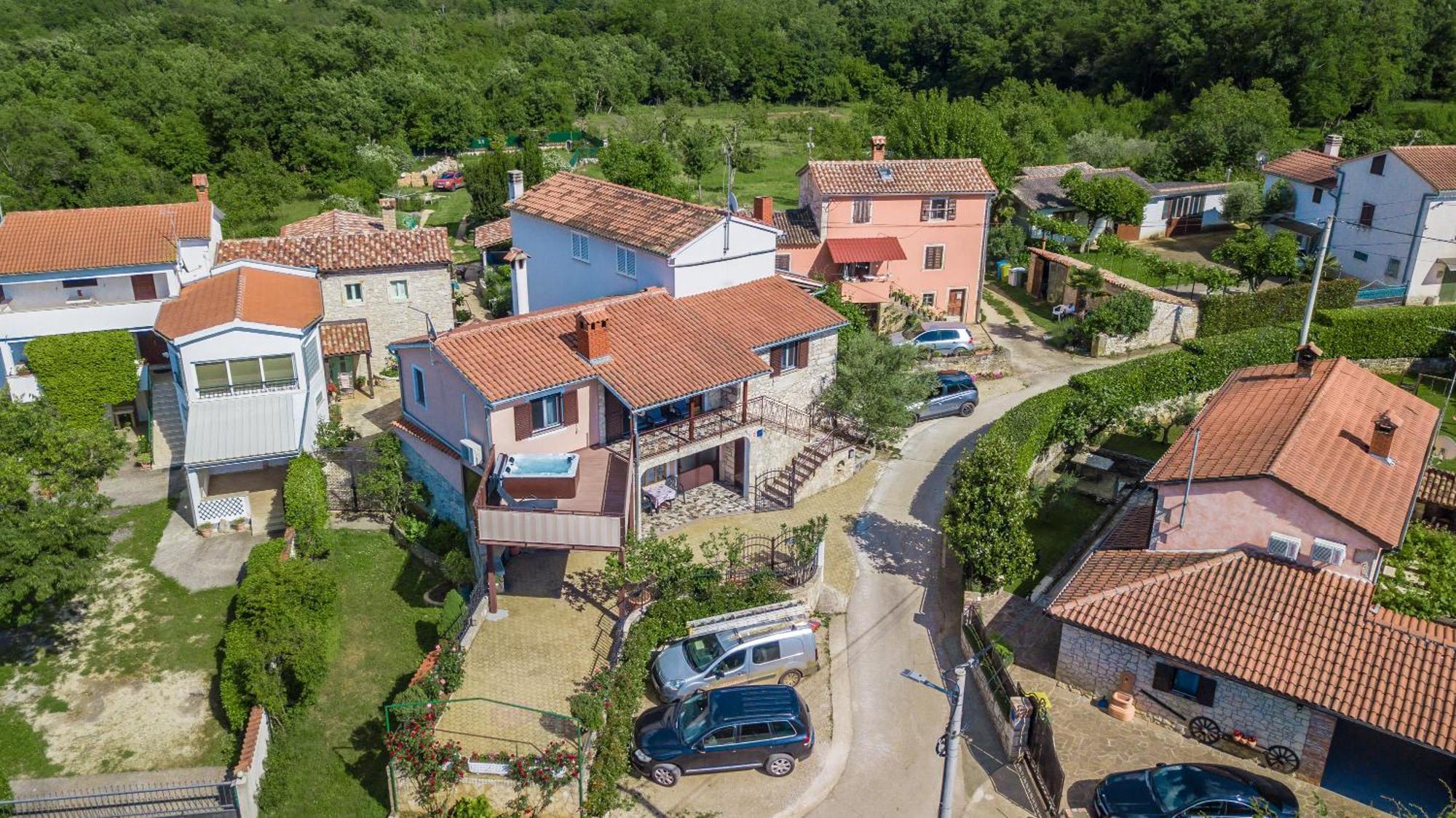 Villa Michelle Karojba Exterior photo